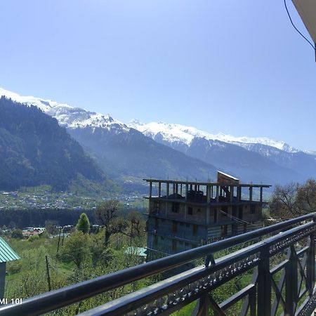 Krishana Cottage A Pure Veg !!!300 M From Hadimba Temple!!!Balcony Rooms!!!Veg Restaurant!!!Couple Friendly!!!Family Cottage!!! Manāli Zewnętrze zdjęcie
