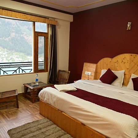 Krishana Cottage A Pure Veg !!!300 M From Hadimba Temple!!!Balcony Rooms!!!Veg Restaurant!!!Couple Friendly!!!Family Cottage!!! Manāli Zewnętrze zdjęcie