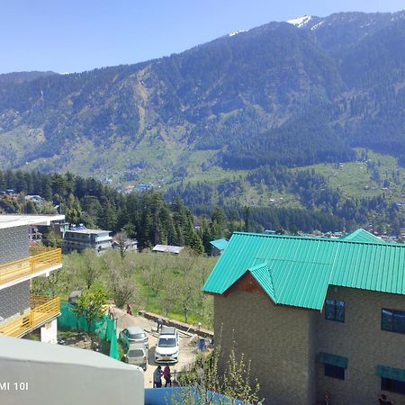 Krishana Cottage A Pure Veg !!!300 M From Hadimba Temple!!!Balcony Rooms!!!Veg Restaurant!!!Couple Friendly!!!Family Cottage!!! Manāli Zewnętrze zdjęcie